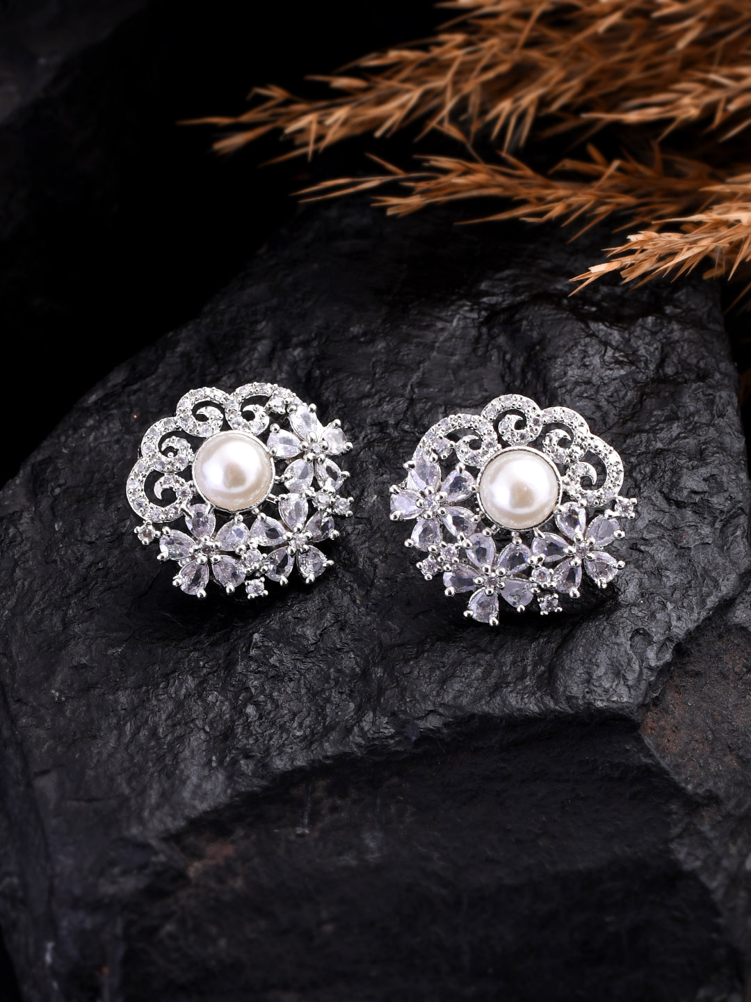 Silver plated stud american diamond earring